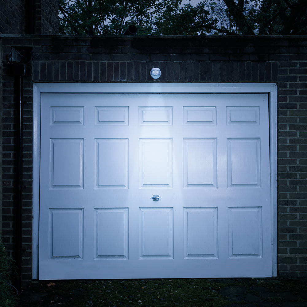 Luz con sensor Bright para interior y exterior 10 