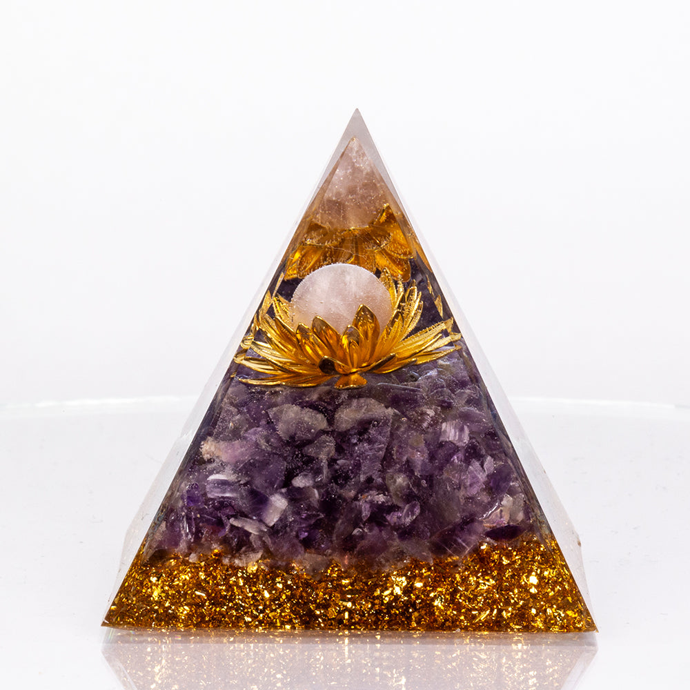 Talismán de pirámide de conexión con luz dorada 2 
