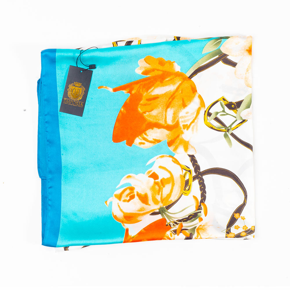Bufanda abrazo floral, 85 x 180 cms, azul claro, 100% seda vegana