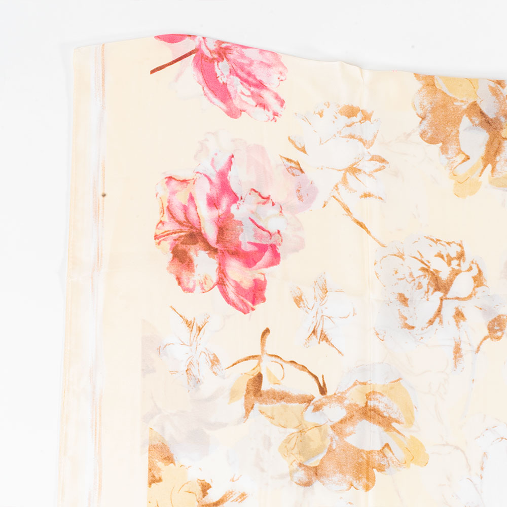 Bufanda floraciones y letras, 85 x 180 cms, blanco, 100% seda vegana 4 