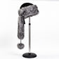 Gorro de invierno de piel sintética plateado con bufanda – talla única
