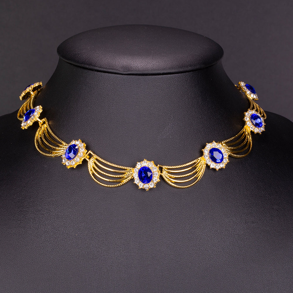 Conjunto de Aleación Bañado en Oro con Cristal Emporia® Azul y Cristal Emporia® Blanco ( Collar +Pendientes )