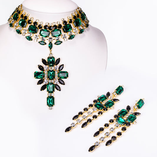 Conjunto de Aleación Bañado en Oro con Cristal Emporia® Verde y Cristal Emporia® Blanco ( Collar +Pendientes )