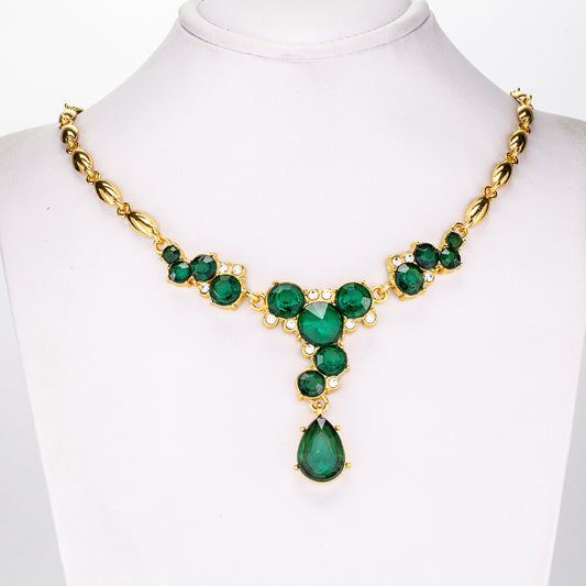 Collar de Aleación Bañado en Oro con Cristal Emporia® Verde