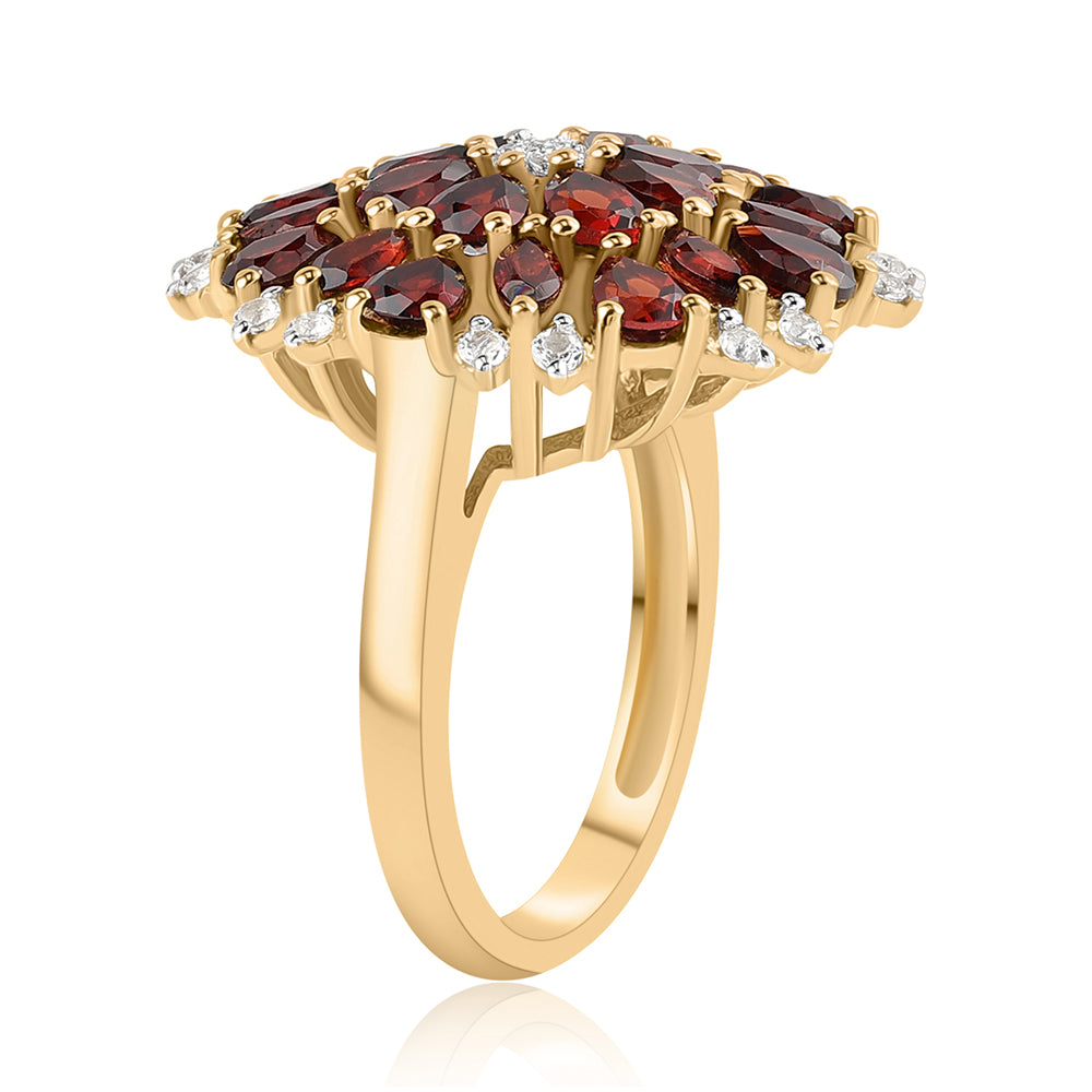 Anillo de Plata Bañada en Oro con Granate Barton y Topacio Blanco