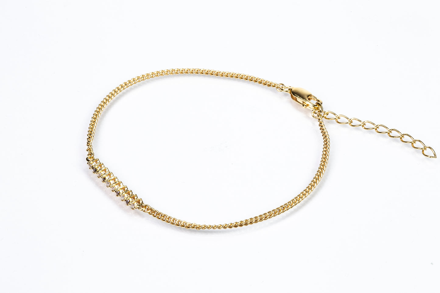 Pulsera de Plata Bañada en Oro con Diamante Rojo y Diamante blanco