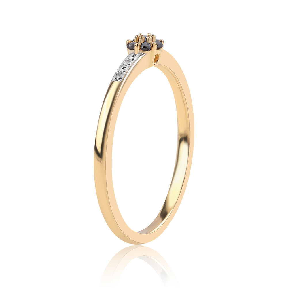 Anillo de Plata Bañada en Oro con Diamante Negro y Diamante blanco 2 
