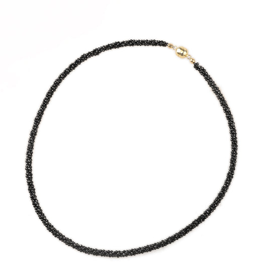 Collar de Plata Bañada en Oro con Espinela Negra