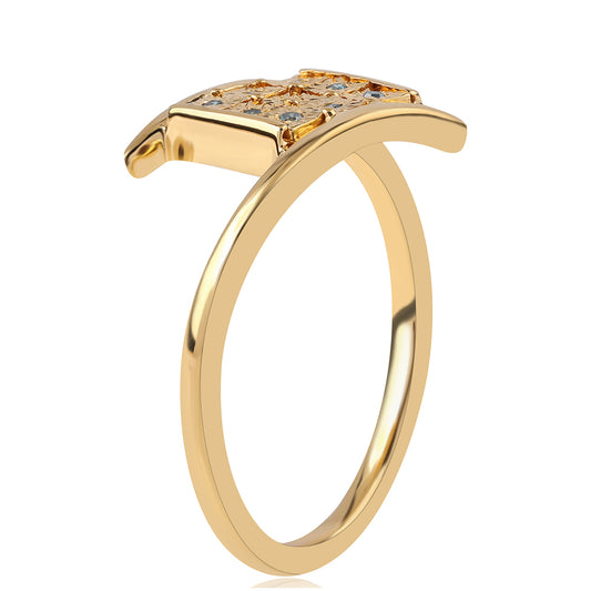 Anillo de Plata Bañada en Oro con Diamante Azul