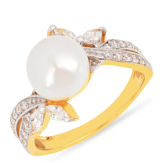 Anillo de Plata Bañada en Oro con Perla de Agua Dulce Crema y Zircón Blanco