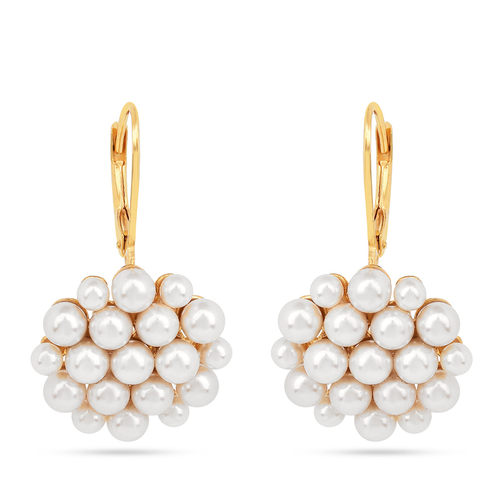 Pendientes de Plata Bañada en Oro con Perla de Agua Dulce Crema