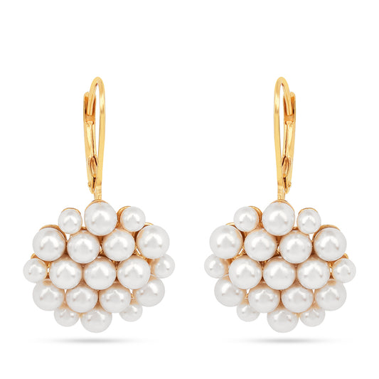 Pendientes de Plata Bañada en Oro con Perla de Agua Dulce Crema
