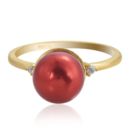 Anillo de Plata Bañada en Oro con Perla roja de río y Topacio Blanco