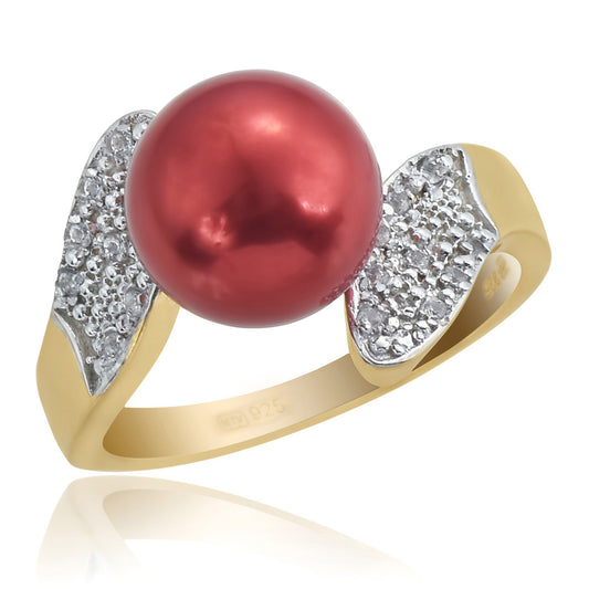 Anillo de Plata Bañada en Oro con Perla roja de río y Topacio Blanco
