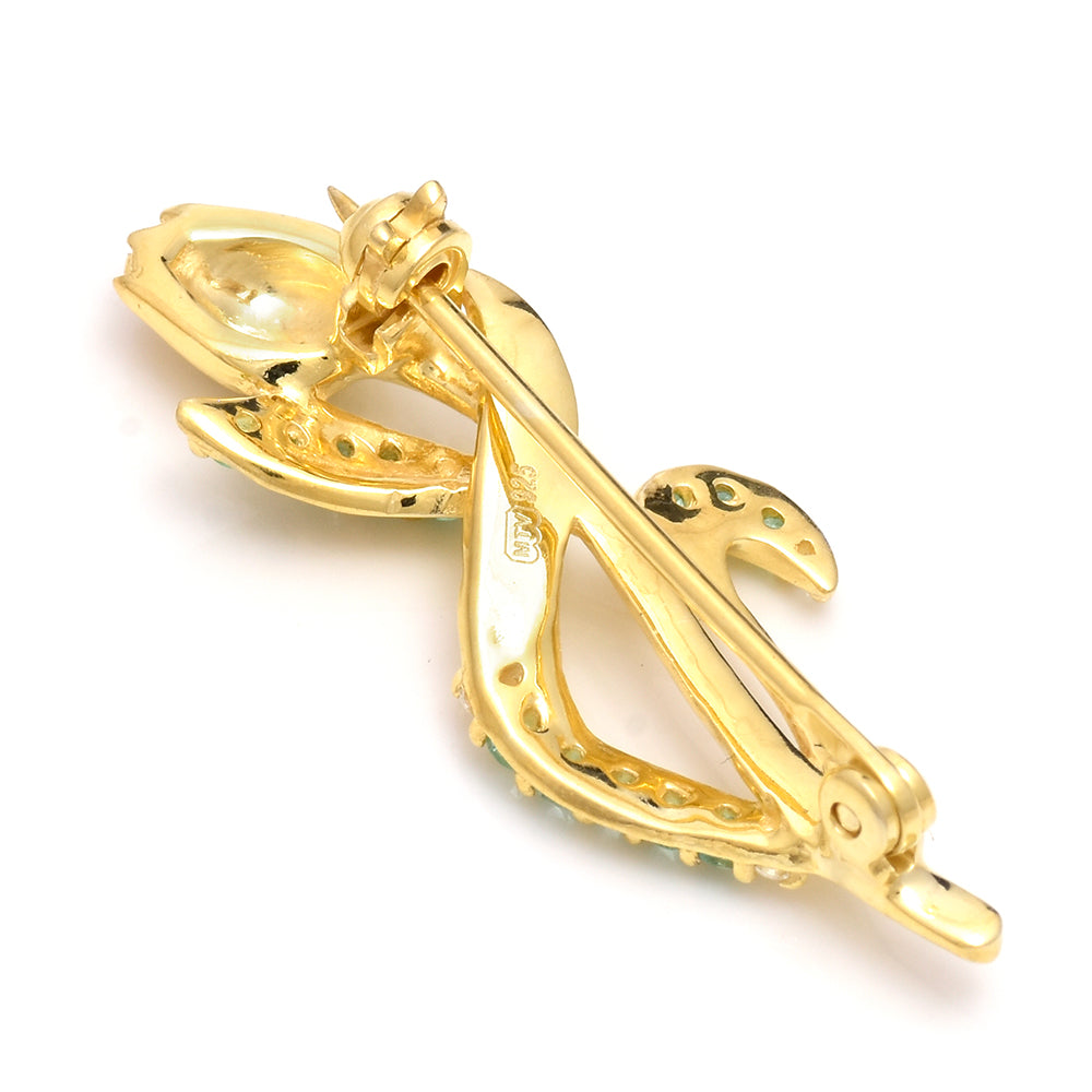 Broche de Plata Bañada en Oro con Esmeralda de Brasil y Topacio Blanco