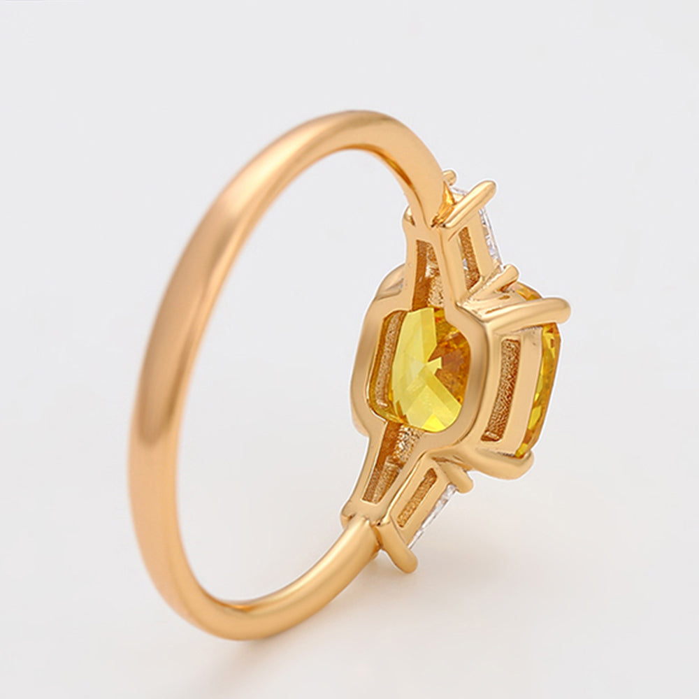 Anillo de Aleación Bañado en Oro con Cristal Emporia® Amarillo y Cristal Emporia® Blanco 4 