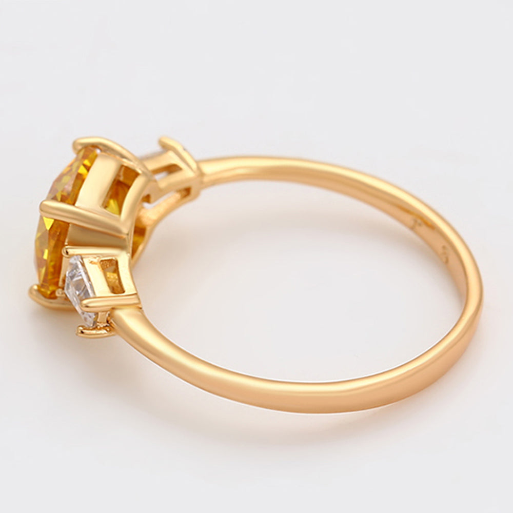 Anillo de Aleación Bañado en Oro con Cristal Emporia® Amarillo y Cristal Emporia® Blanco 6 