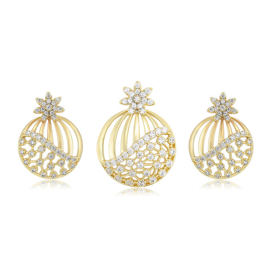 Conjunto de Aleación Bañado en Oro con Cristal Emporia® Blanco ( Pendientes +Colgante )