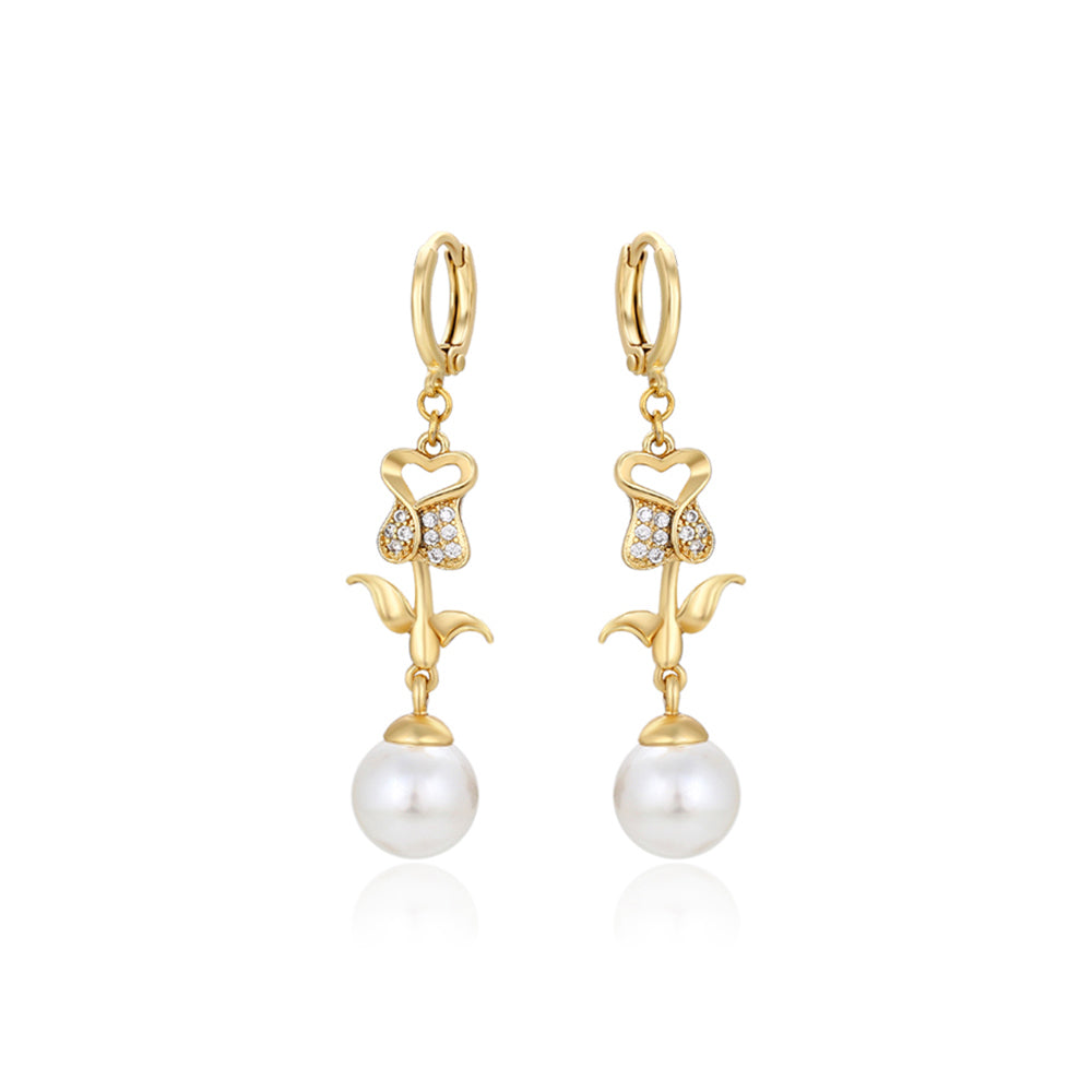 Pendientes de Aleación Bañado en Oro con Perla de cristal y Cristal Emporia® Blanco 1 