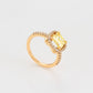 Anillo de Aleación Bañado en Oro con Cristal Emporia® Amarillo y Cristal Emporia® Blanco