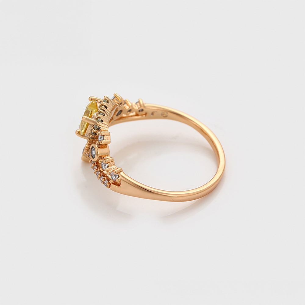 Anillo de Aleación Bañado en Oro con Cristal Emporia® Amarillo y Cristal Emporia® Blanco