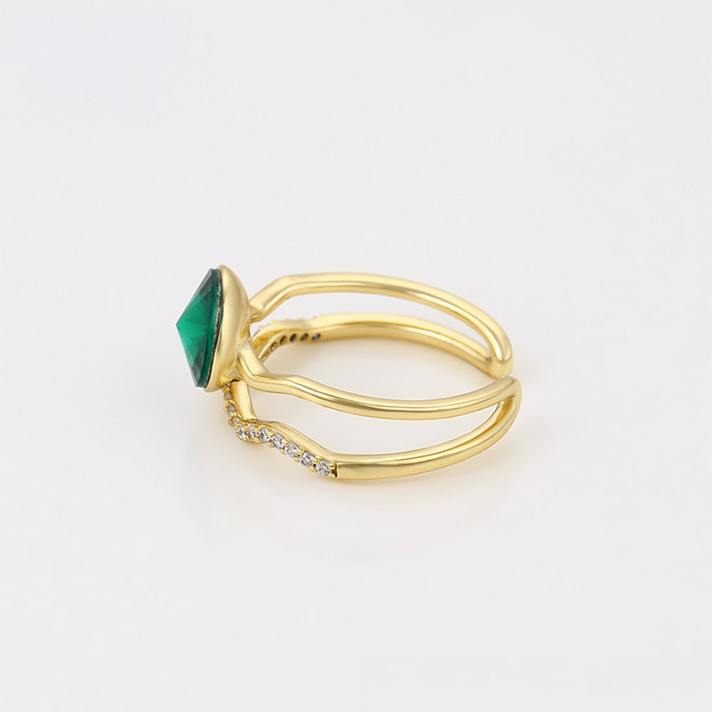 Anillo de Aleación Bañado en Oro con Cristal Emporia® Verde y Cristal Emporia® Blanco 7 