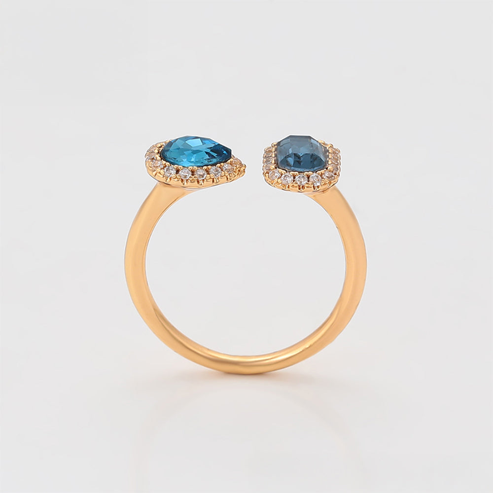 Anillo de Aleación Bañado en Oro con Cristal Emporia® Azul y Cristal Emporia® Blanco