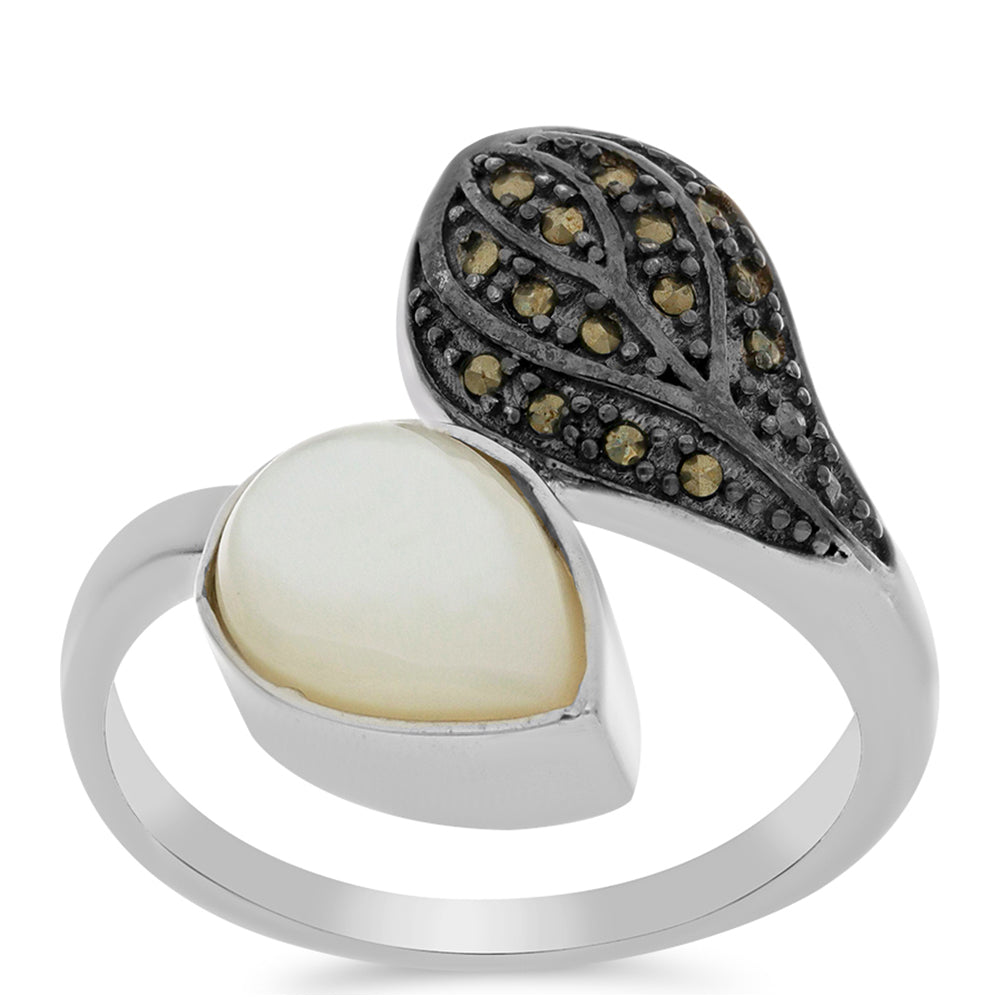 Anillo de Plata con Marcasita de Austria y Madreperla