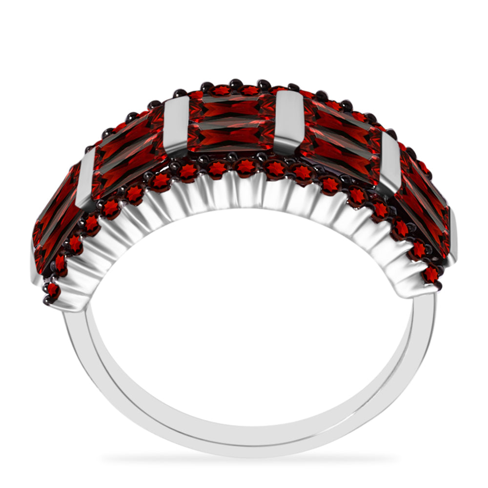 Anillo de Plata con Granate Barton