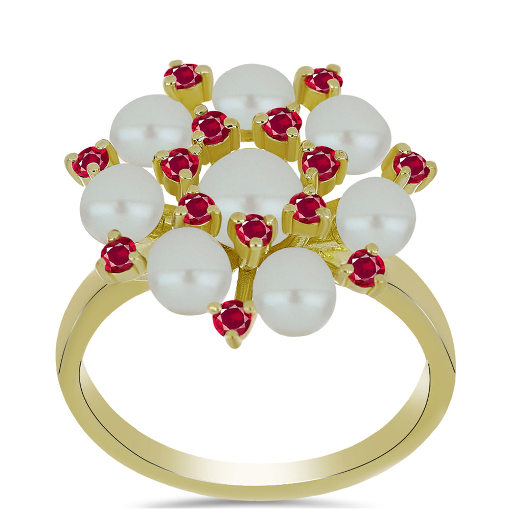 Anillo de Plata Bañada en Oro con Perla de Agua Dulce y Rubí de Madagascar
