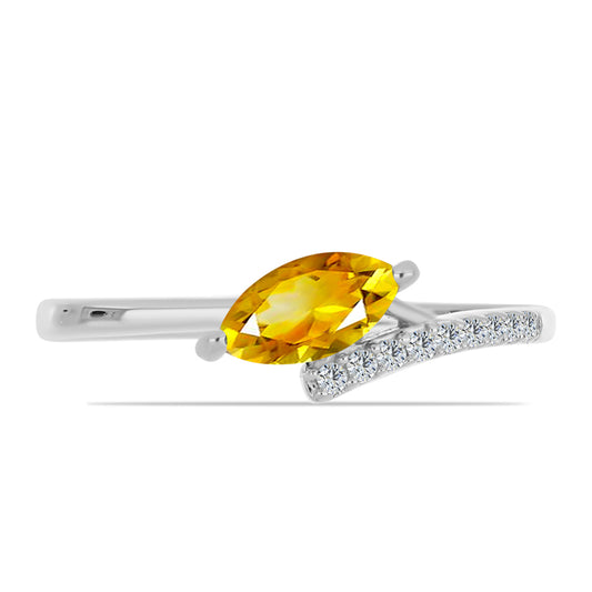 Anillo de Plata con Citrino de los Montes Urales y Topacio Blanco