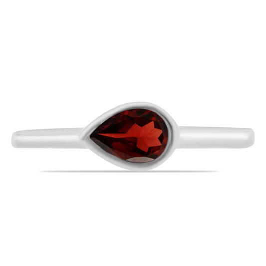 Anillo de Plata con Granate Barton