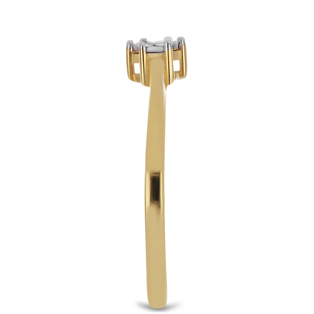 Anillo de Plata Bañada en Oro con Diamante blanco 4 