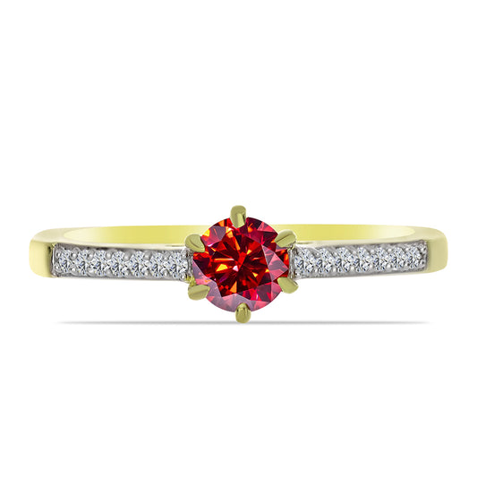 Anillo de Plata Bañada en Oro con Majestuosa moisanita roja y Topacio Blanco