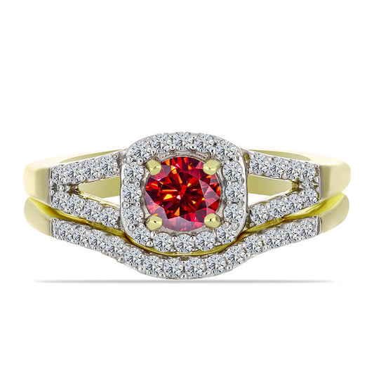 Anillo de Plata Bañada en Oro con Majestuosa moisanita roja y Topacio Blanco