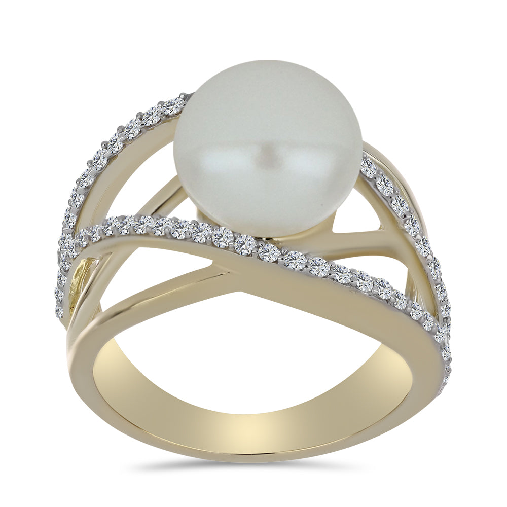 Anillo de Plata Bañada en Oro con Perla blanca de agua dulce y Topacio Blanco