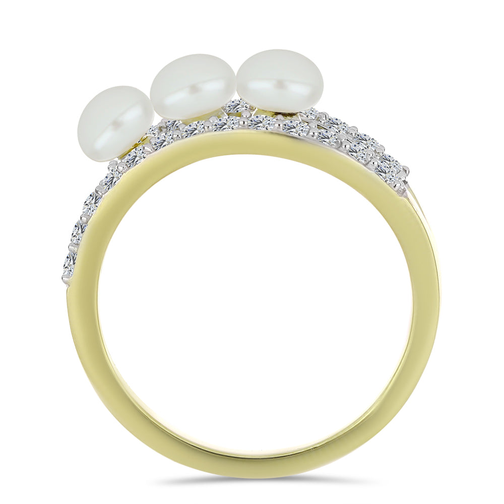 Anillo de Plata Bañada en Oro con Perla blanca de agua dulce y Topacio Blanco