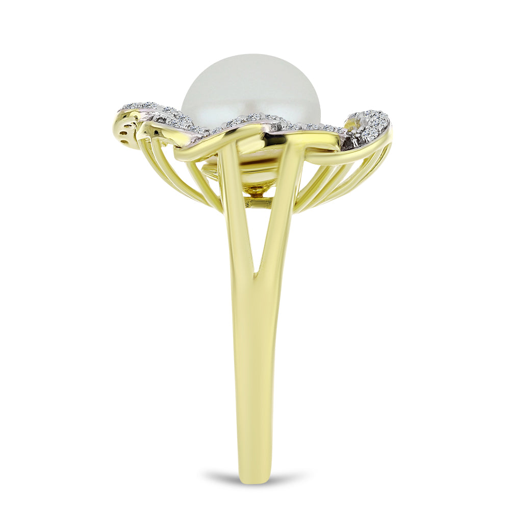 Anillo de Plata Bañada en Oro con Perla blanca de agua dulce y Topacio Blanco