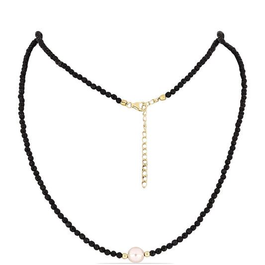 Collar de Plata Bañada en Oro con Ónix Negro y Perla de Agua Dulce Blanca