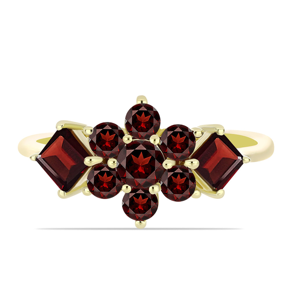 Anillo de Plata Bañada en Oro con Granate Barton