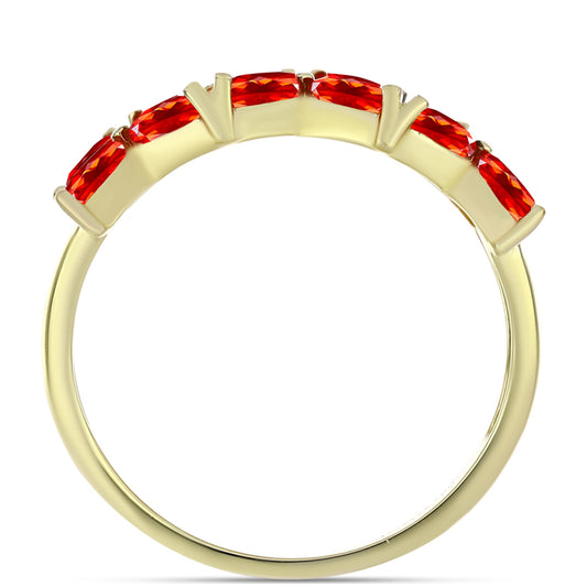 Anillo de Plata Bañada en Oro con Ópalo Rojo etíope de Lega Dembi y Topacio Blanco