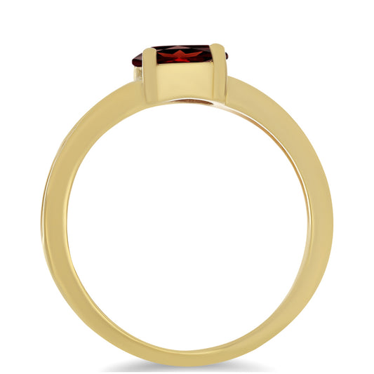 Anillo de Plata Bañada en Oro con Granate Barton