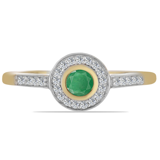 Anillo de Plata Bañada en Oro con Esmeralda de Brasil y Zircón Blanco