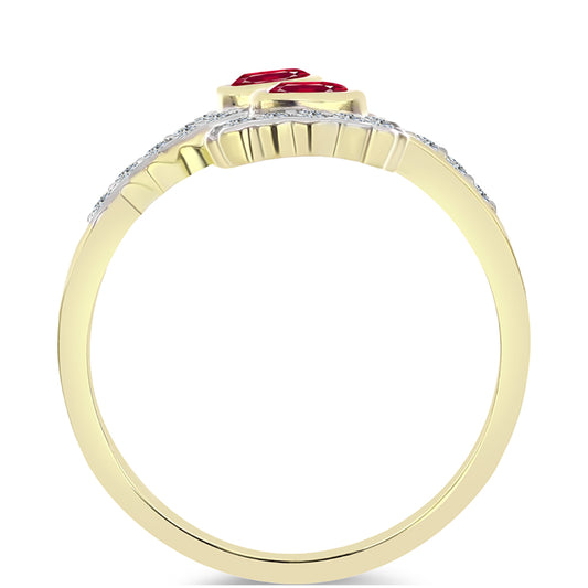 Anillo de Plata Bañada en Oro con Rubí de Madagascar y Topacio Blanco