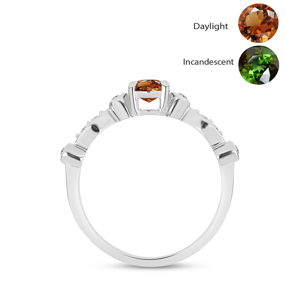 Anillo de Plata con Zultanita de Anatolia certificado y cultivado en laboratorio y Topacio Blanco