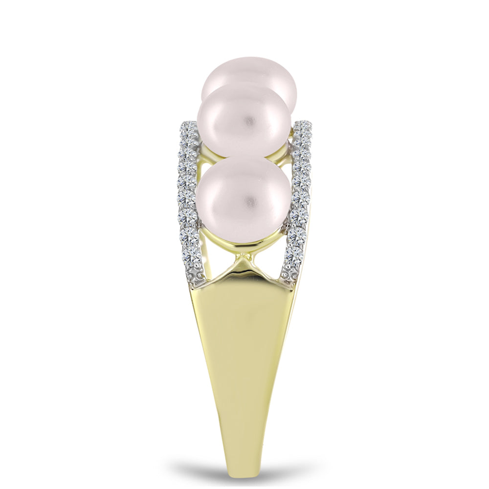 Anillo de Plata Bañada en Oro con Perla de Agua Dulce y Topacio Blanco