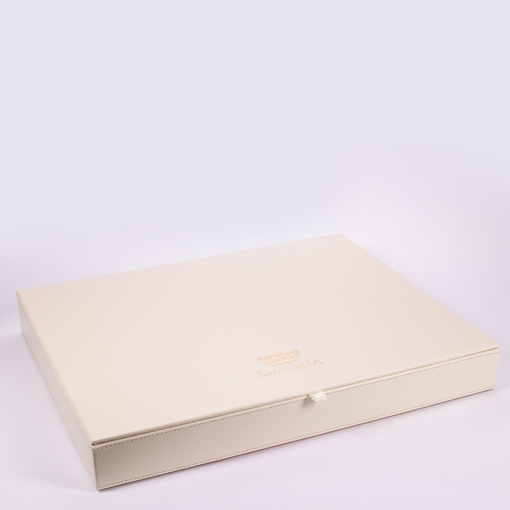 Emporia "Red Velvet Cake" Joyero apilable de terciopelo con tapa, beige